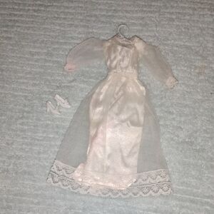 Vintage Barbie 1976 Satiny Sweet Spring Bride Outfit #7176 Mattel